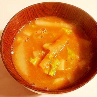 シンプルに☆冬野菜で粕汁　白菜&大根